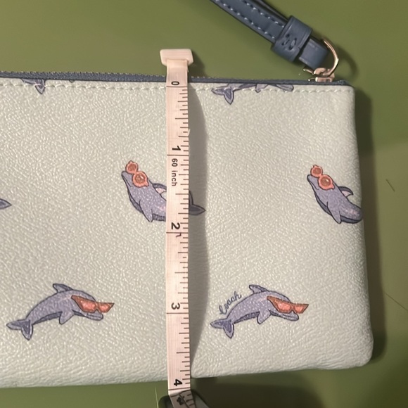 NWT Coach - Picture 5 of 5